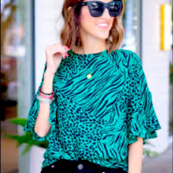 Cabi Purr blouse size small - Picture 1 of 5